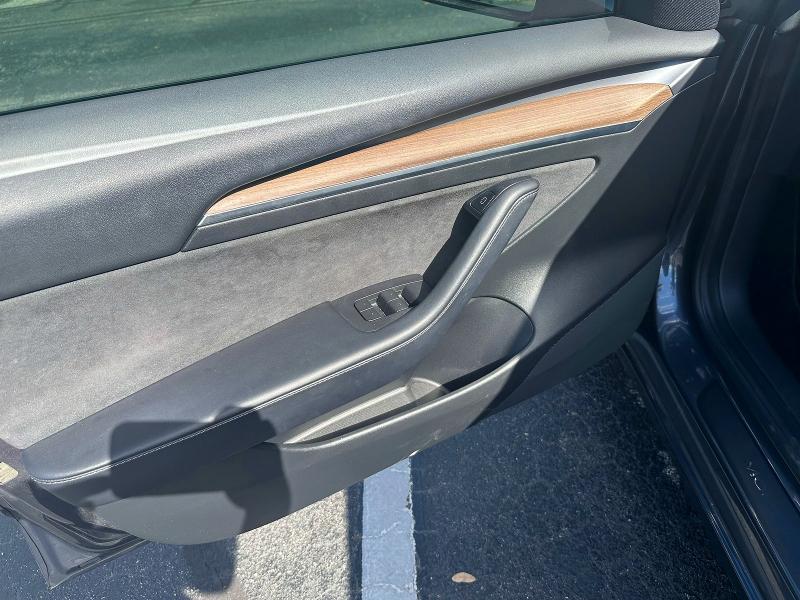 Продажа на аукционе авто 2022 Tesla Model 3, vin: 5YJ3E1EB0NF121747, номер лота: 46034806