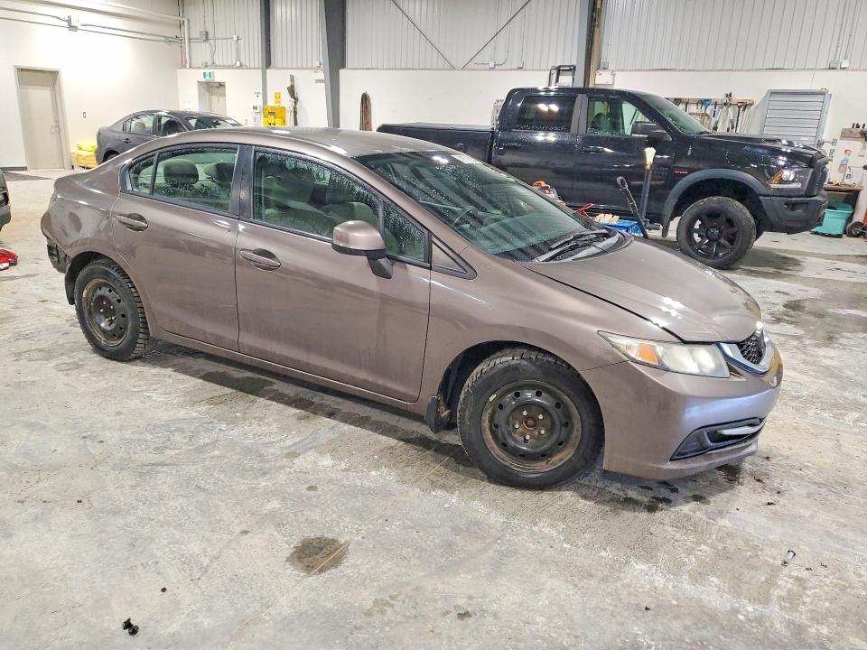 Продажа на аукционе авто 2013 Honda Civic, vin: 2HGFB2F43DH027075, номер лота: 79771235