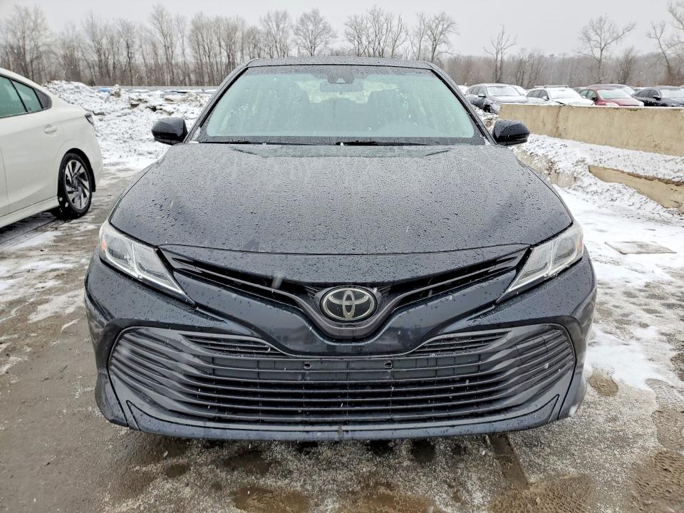 79127755 :رقم المزاد ، JTNB11HK7J3007153 vin ، 2018 Toyota Camry مزاد بيع