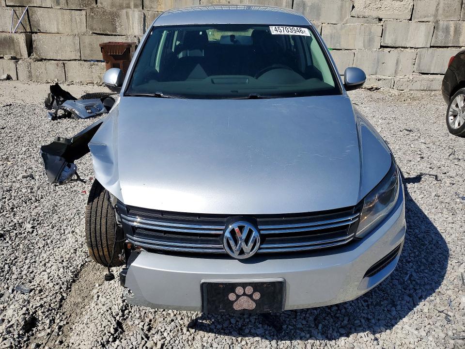 45703946 :رقم المزاد ، WVGAV7AX8DW541676 vin ، 2013 Volkswagen Tiguan مزاد بيع