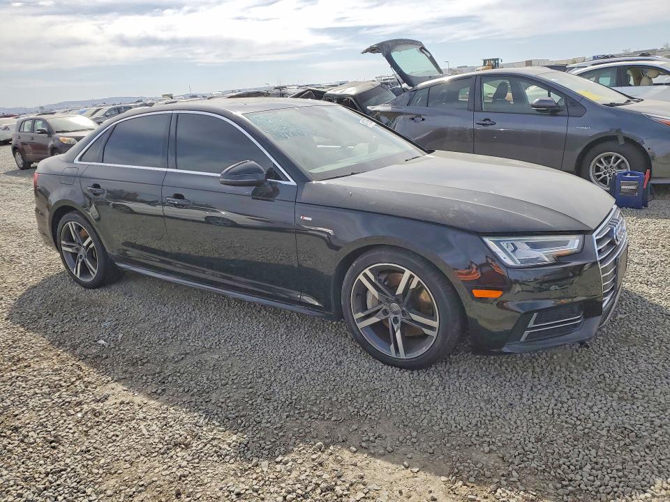 41796756 :رقم المزاد ، WAUENAF4XHN017486 vin ، 2017 Audi A4 مزاد بيع