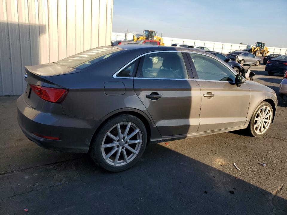 Продажа на аукционе авто 2015 Audi A3, vin: WAUACGFF9F1069592, номер лота: 46283096