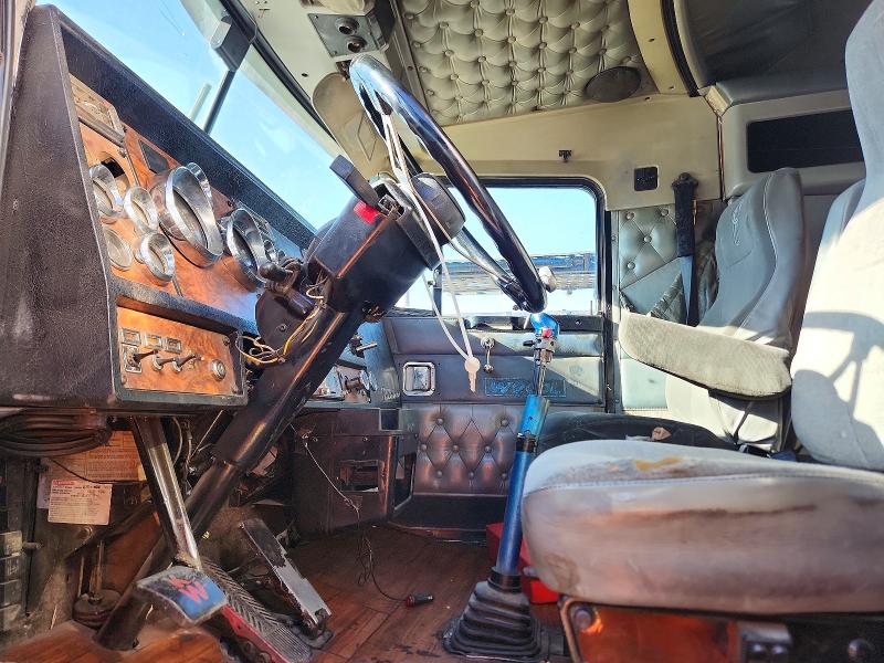 Продаж на аукціоні авто 2001 Kenworth Construction, vin: 1XKWDB9X11R863966, номер лоту: 46883126
