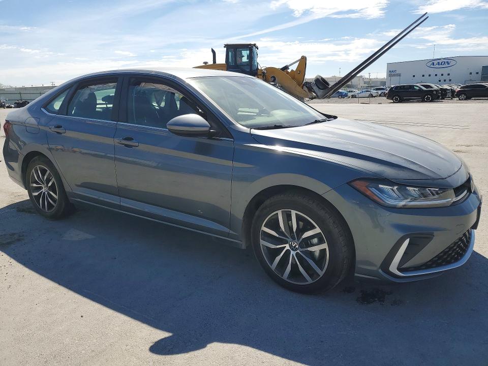 Продажа на аукционе авто 2025 Volkswagen Jetta, vin: 3VWEX7BU4SM028214, номер лота: 47266336