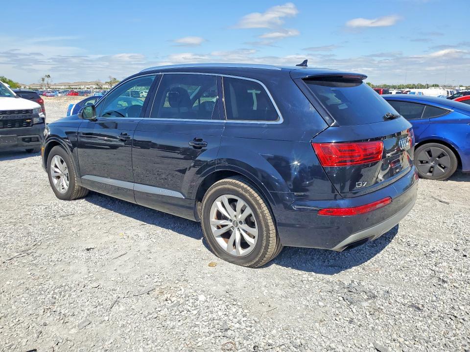 Продаж на аукціоні авто 2017 Audi Q7, vin: WA1LAAF72HD014016, номер лоту: 46623116
