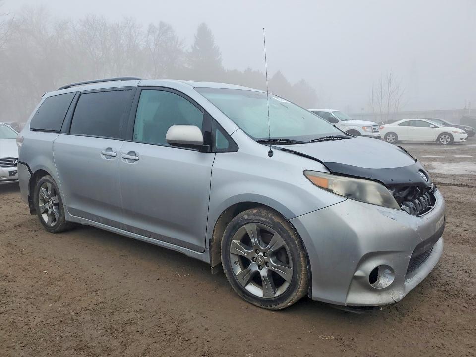 79784385 :رقم المزاد ، 5TDXK3DC2BS109509 vin ، 2011 Toyota Sienna مزاد بيع