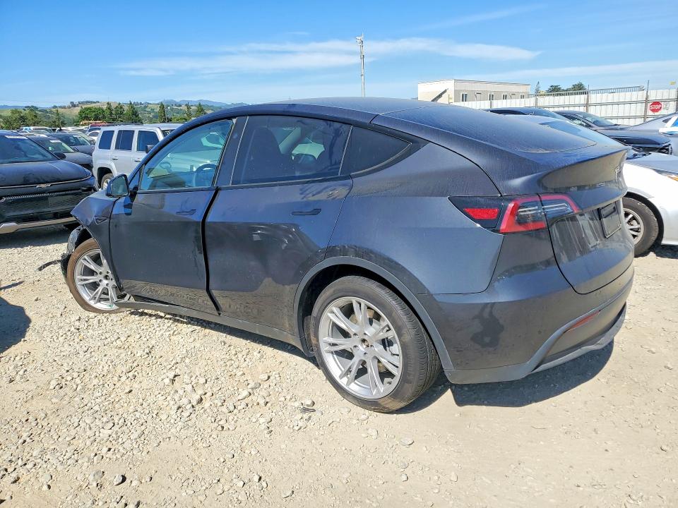 Продажа на аукционе авто 2024 Tesla Model Y, vin: 7SAYGDEE5RF031577, номер лота: 47061376