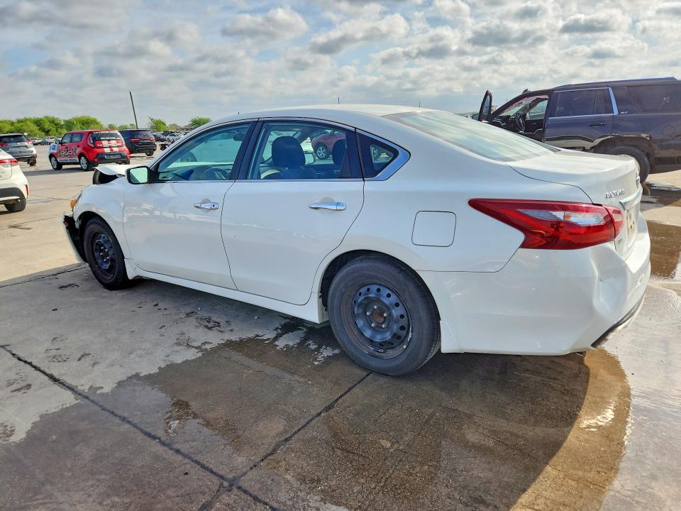 Продаж на аукціоні авто 2018 Nissan Altima, vin: 1N4AL3AP3JC216567, номер лоту: 48005096