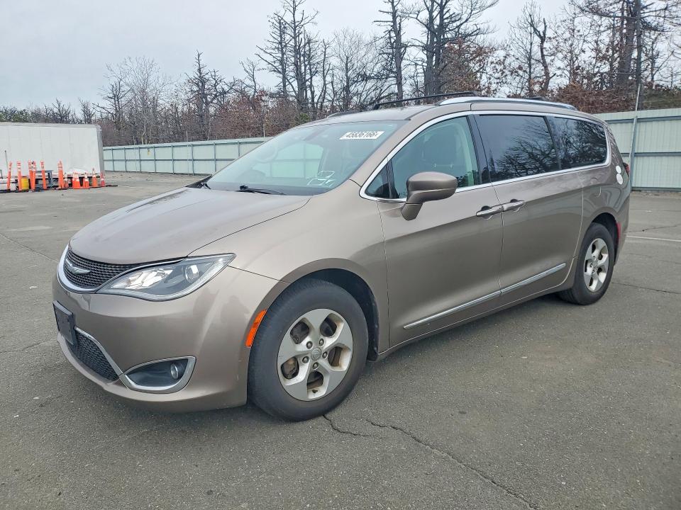 Продажа на аукционе авто 2017 Chrysler Pacifica, vin: 2C4RC1EG8HR721792, номер лота: 45836166