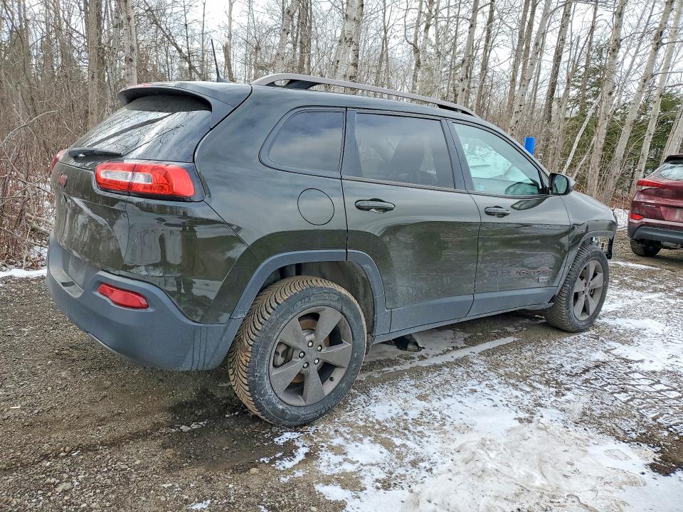 41696476 :رقم المزاد ، 1C4PJMCB4GW365370 vin ، 2016 Jeep Cherokee مزاد بيع