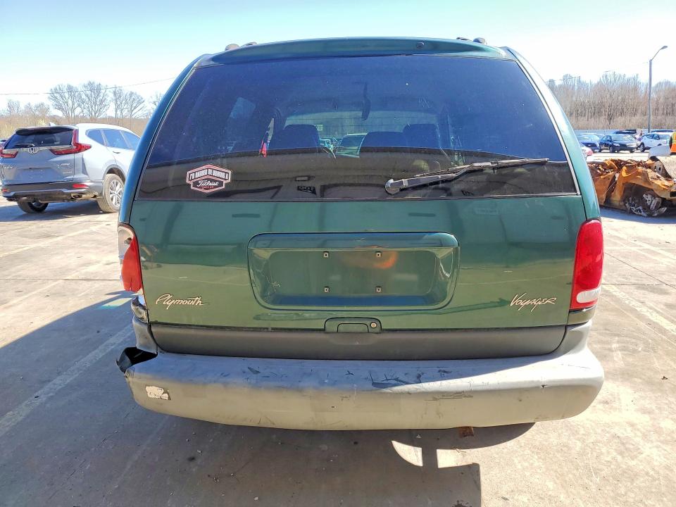 46005146 :رقم المزاد ، 1P4GP45R8VB213388 vin ، 1997 Plymouth Voyager مزاد بيع
