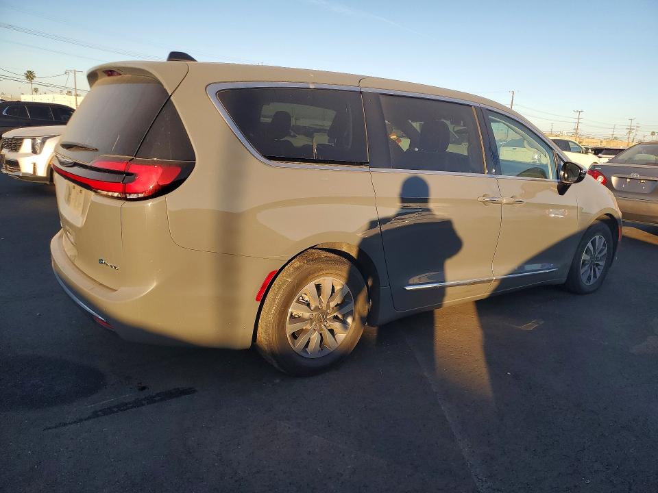 79658745 :رقم المزاد ، 2C4RC1S7XPR573034 vin ، 2023 Chrysler Pacifica مزاد بيع