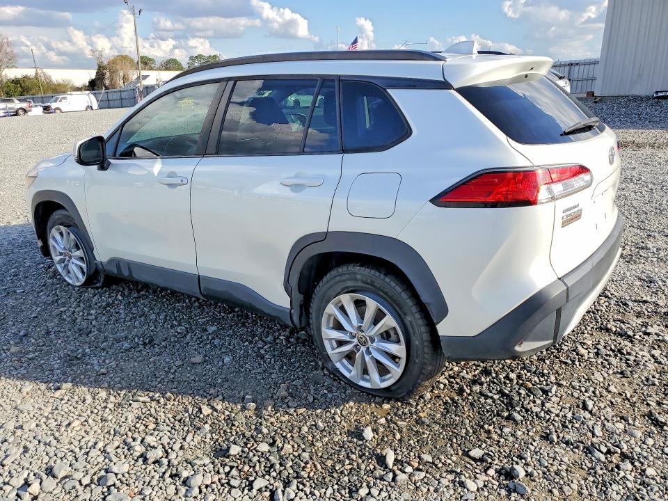 2022 Toyota Corolla Cross მანქანა იყიდება აუქციონზე, vin: 7MUCAAAG7NV002656, აუქციონის ნომერი: 41688346