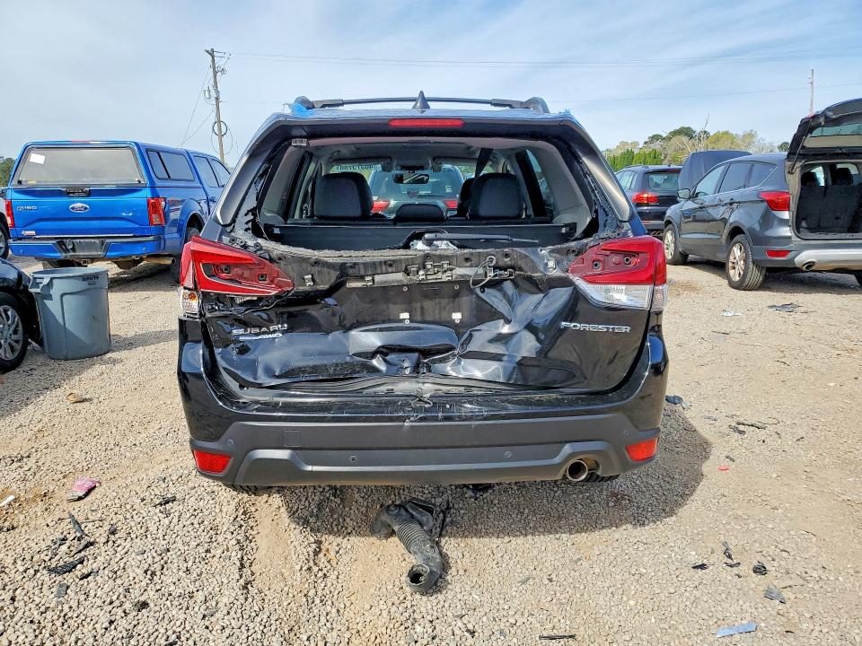 46375786 :رقم المزاد ، JF2SKAUC9MH418529 vin ، 2021 Subaru Forester مزاد بيع