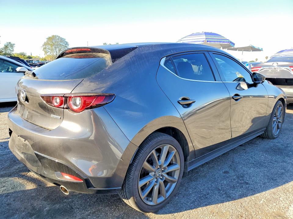 2023 Mazda 3 მანქანა იყიდება აუქციონზე, vin: JM1BPAKMXP1616562, აუქციონის ნომერი: 46759456