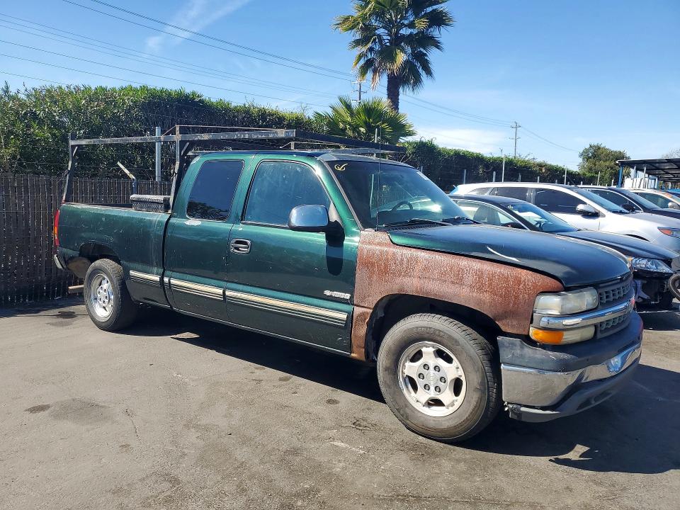 2002 Chevrolet Silverado მანქანა იყიდება აუქციონზე, vin: 2GCEC19V521223630, აუქციონის ნომერი: 79319775