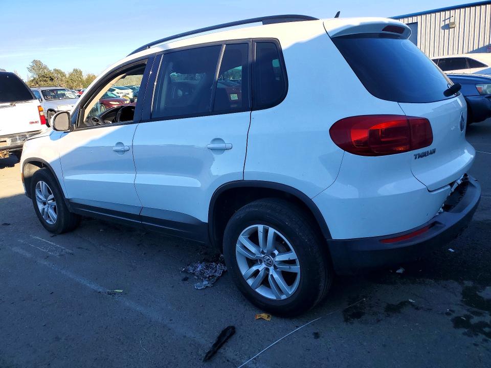 45474196 :رقم المزاد ، WVGAV7AX3GW596363 vin ، 2016 Volkswagen Tiguan مزاد بيع
