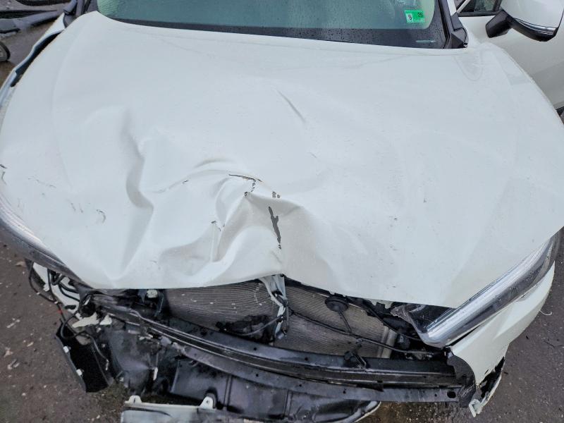 47106266 :رقم المزاد ، 7MUDAABG8RV109045 vin ، 2024 Toyota Corolla Cross مزاد بيع