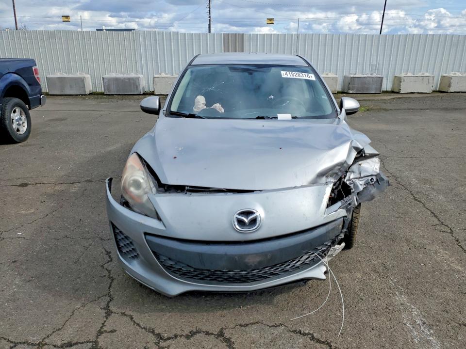 41828316 :رقم المزاد ، JM1BL1TG8D1793353 vin ، 2013 Mazda 3 مزاد بيع