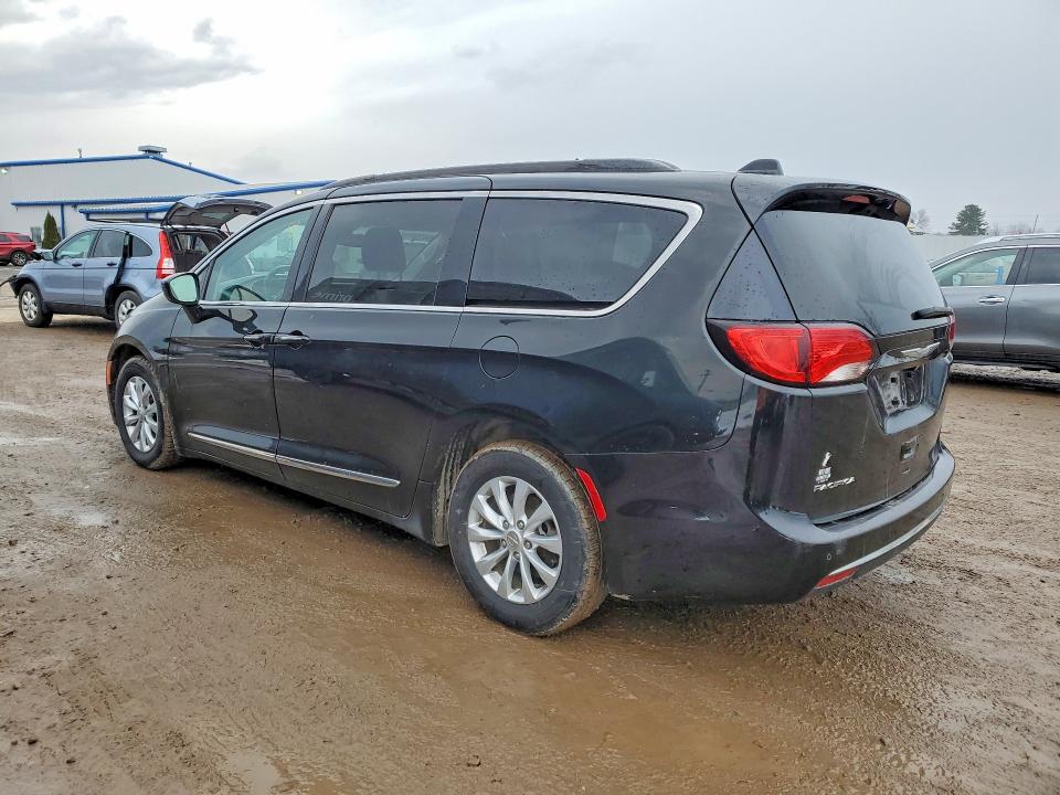 2017 Chrysler Pacifica მანქანა იყიდება აუქციონზე, vin: 2C4RC1BG4HR821439, აუქციონის ნომერი: 46770256