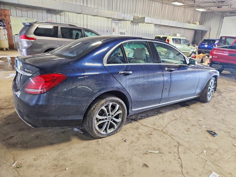 Продажа на аукционе авто 2015 Mercedes-benz C, vin: 55SWF4KB6FU001516, номер лота: 46769766