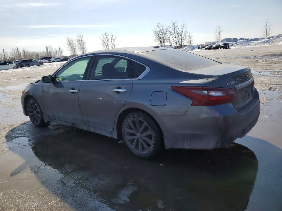 Продажа на аукционе авто 2018 Nissan Altima, vin: 1N4AL3AP7JC102071, номер лота: 78975955