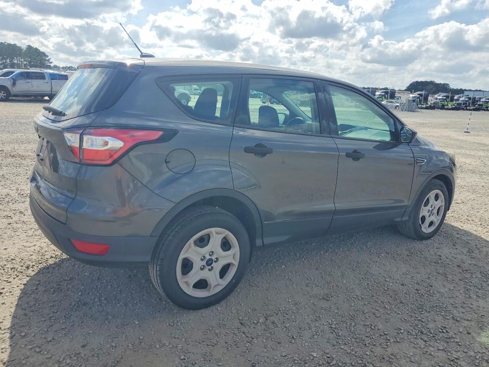 79990885 :رقم المزاد ، 1FMCU0F77JUB58508 vin ، 2018 Ford Escape مزاد بيع