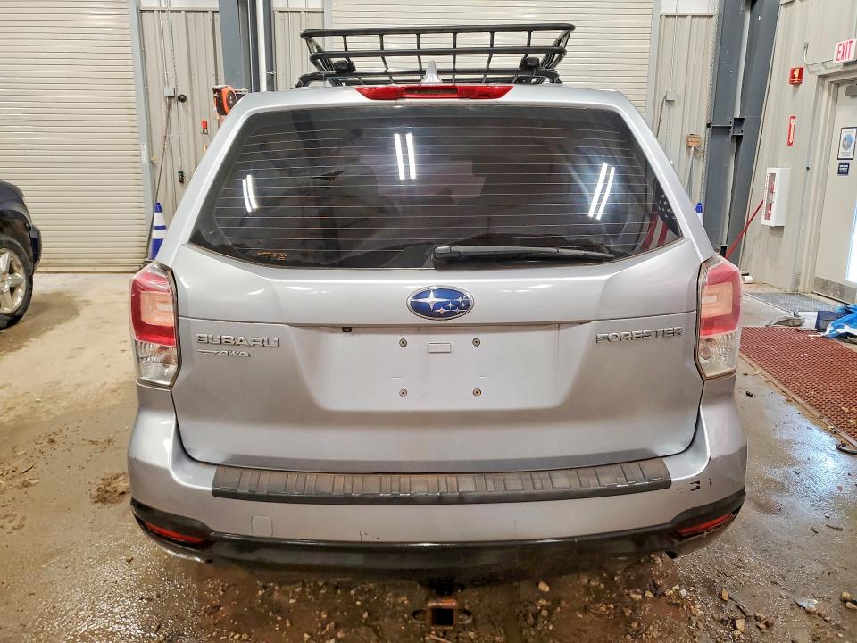 46043686 :رقم المزاد ، JF2SJAAC7JG429523 vin ، 2018 Subaru Forester مزاد بيع