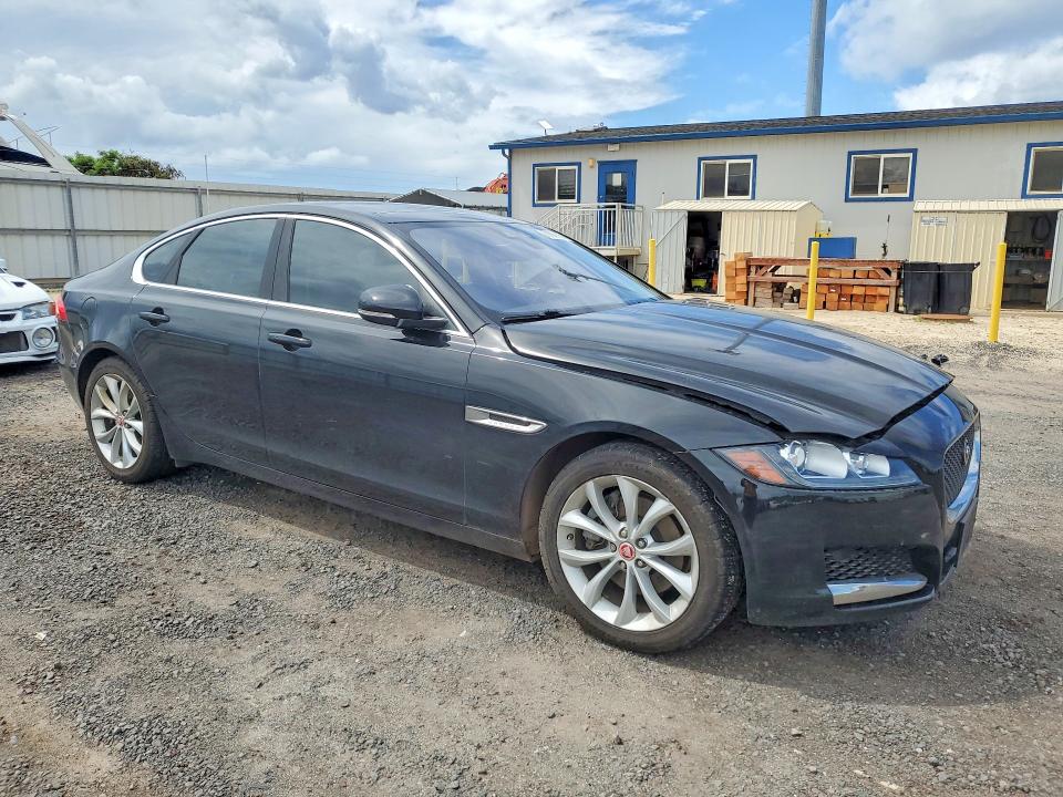 Продаж на аукціоні авто 2018 Jaguar Xf, vin: SAJBD4FX5JCY58090, номер лоту: 77806885