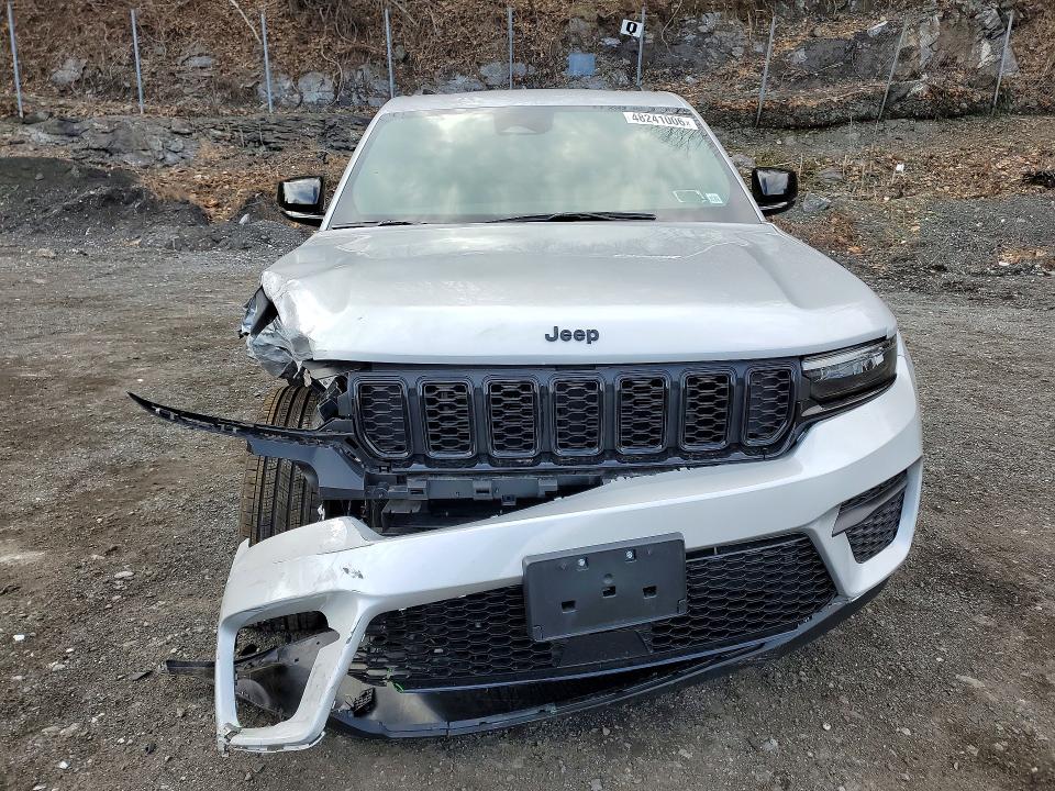 Продаж на аукціоні авто 2025 Jeep Grand Cherokee, vin: 1C4RJHAG9SC364532, номер лоту: 48241006