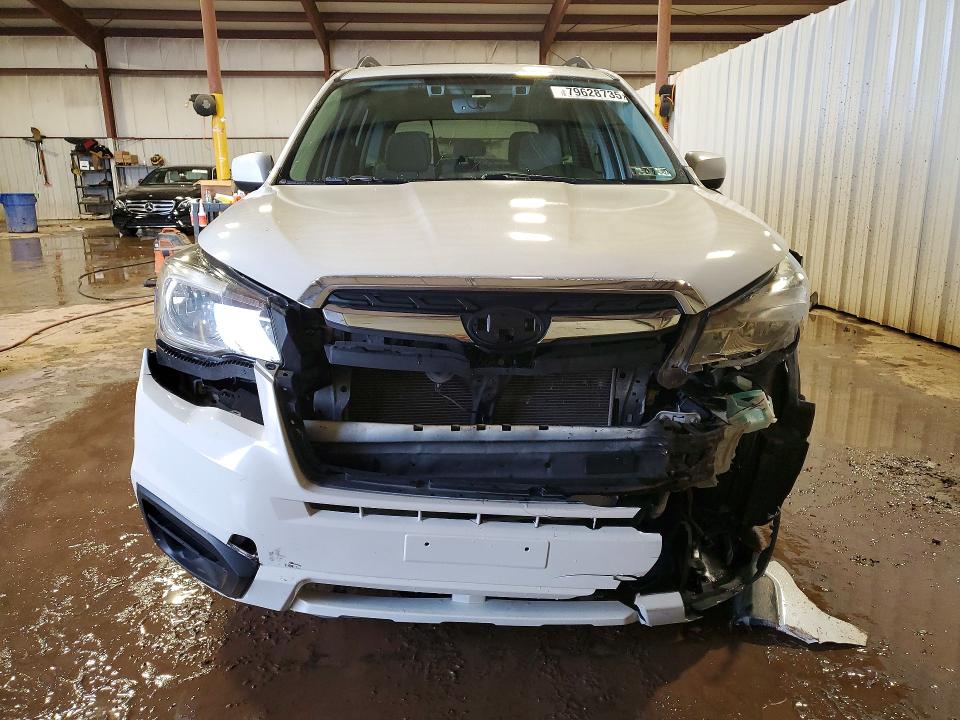 2017 Subaru Forester მანქანა იყიდება აუქციონზე, vin: JF2SJAGC2HH441607, აუქციონის ნომერი: 79628735