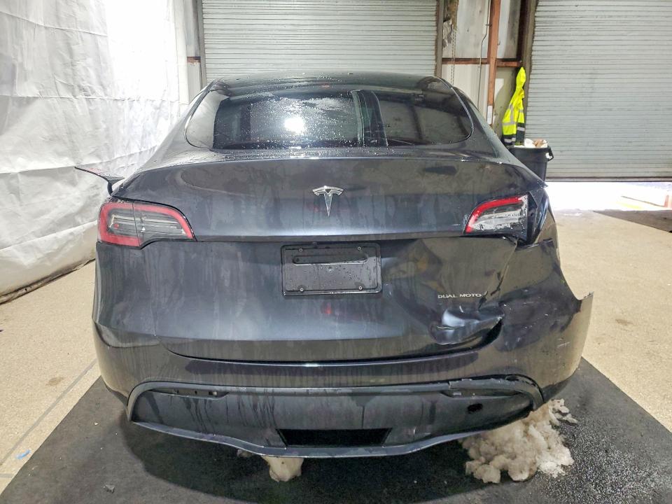 49575636 :رقم المزاد ، 7SAYGAEE4RF994761 vin ، 2024 Tesla Model Y مزاد بيع