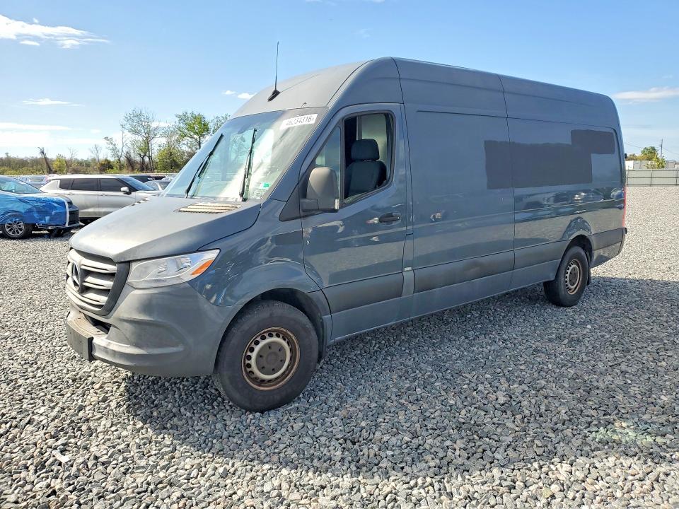 46234316 :رقم المزاد ، WD4PF1CDXKP138923 vin ، 2019 Mercedes-benz Sprinter مزاد بيع