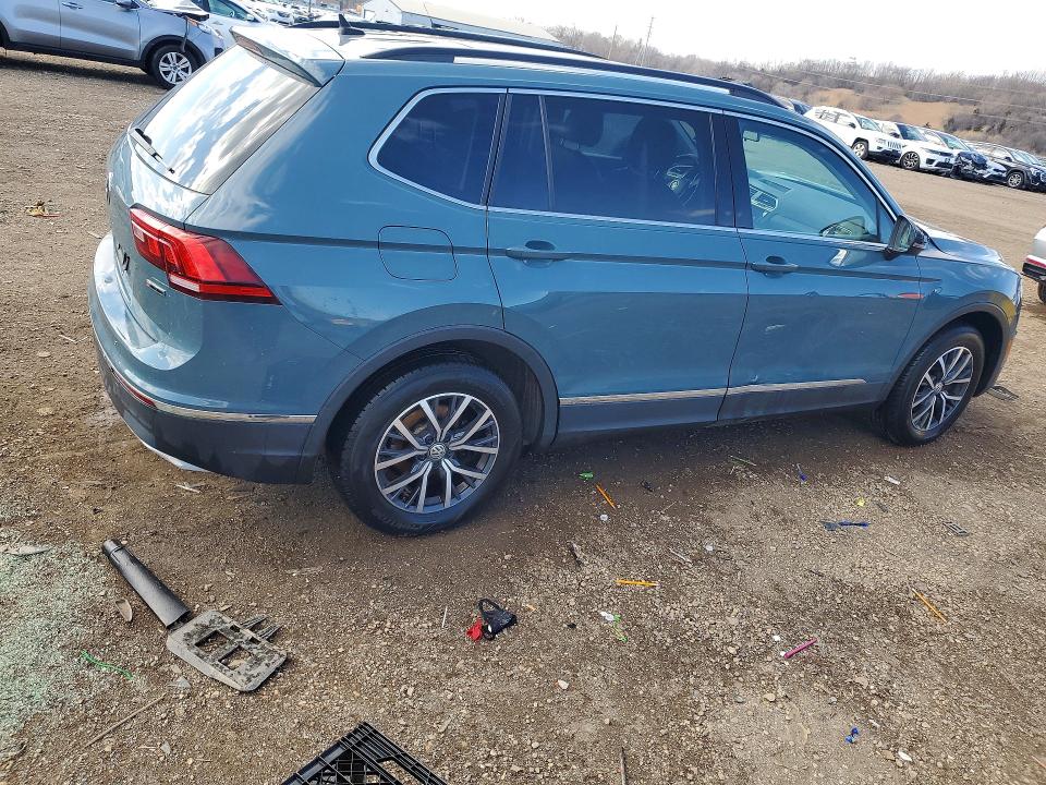 Продажа на аукционе авто 2020 Volkswagen Tiguan, vin: 3VV2B7AX0LM170451, номер лота: 47202016