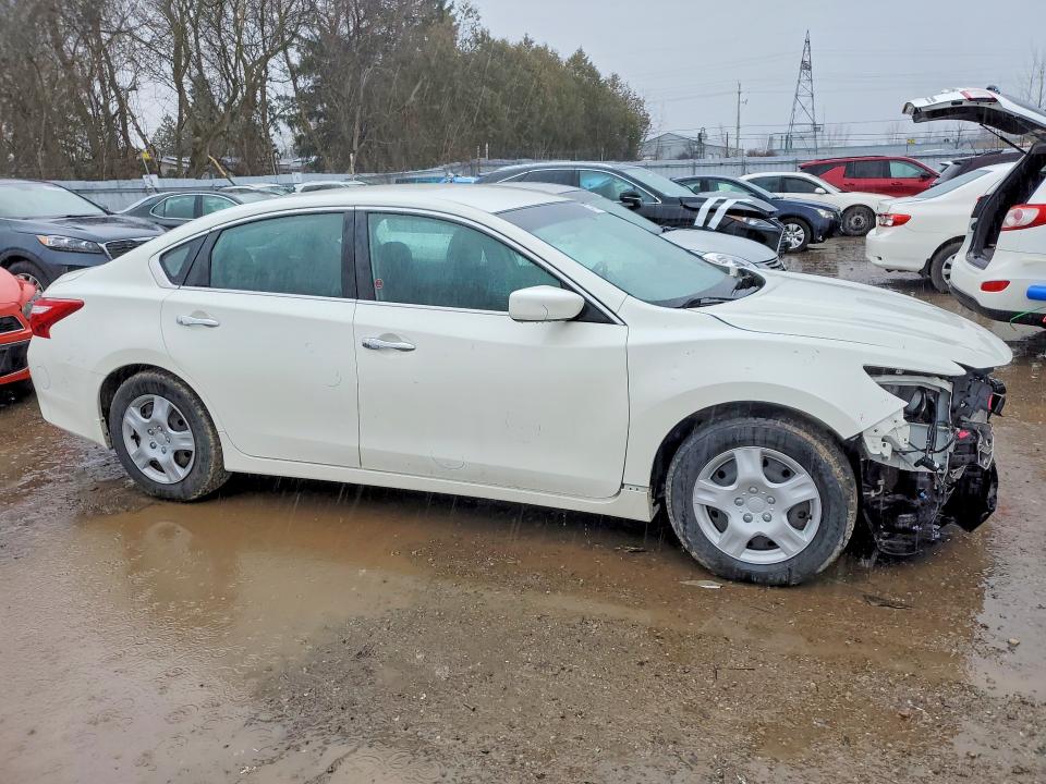 47161746 :رقم المزاد ، 1N4AL3AP8HN338985 vin ، 2017 Nissan Altima مزاد بيع