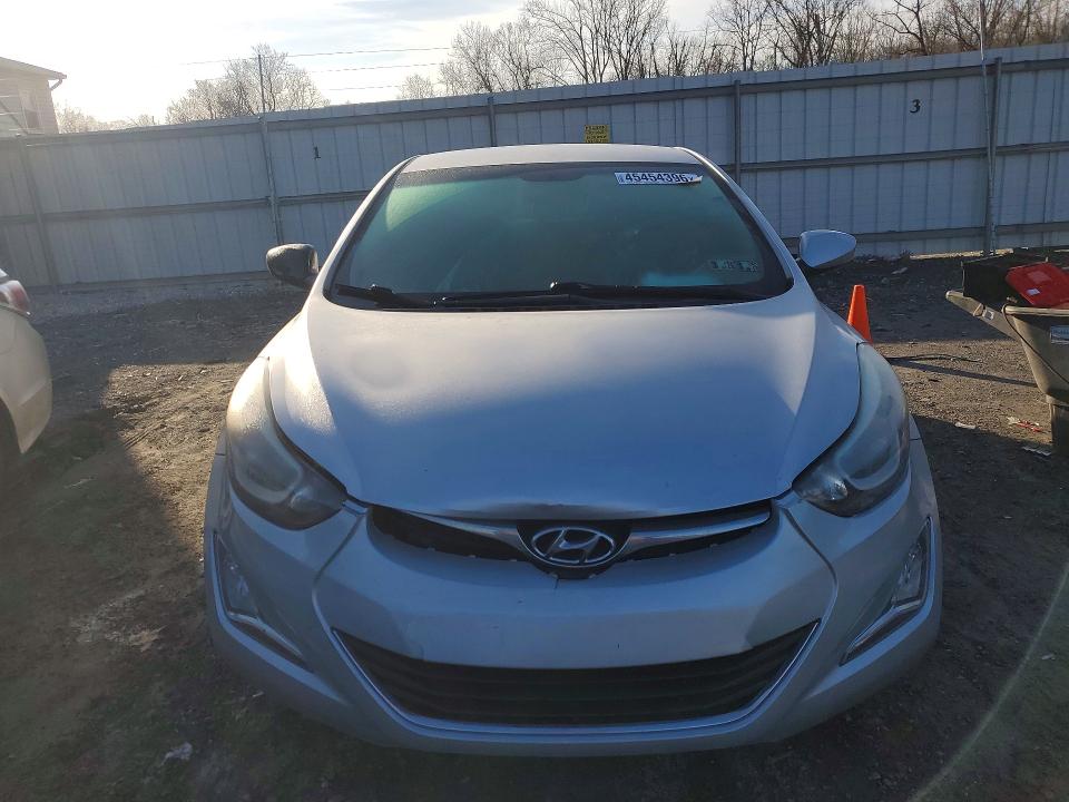 Продажа на аукционе авто 2015 Hyundai Elantra, vin: KMHDH4AE3FU261938, номер лота: 45454396