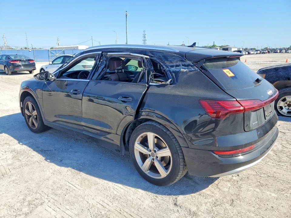 Aukcja sprzedaży 2019 Audi E-tron, vin: WA1LAAGE1KB024326, numer aukcji: 46671366