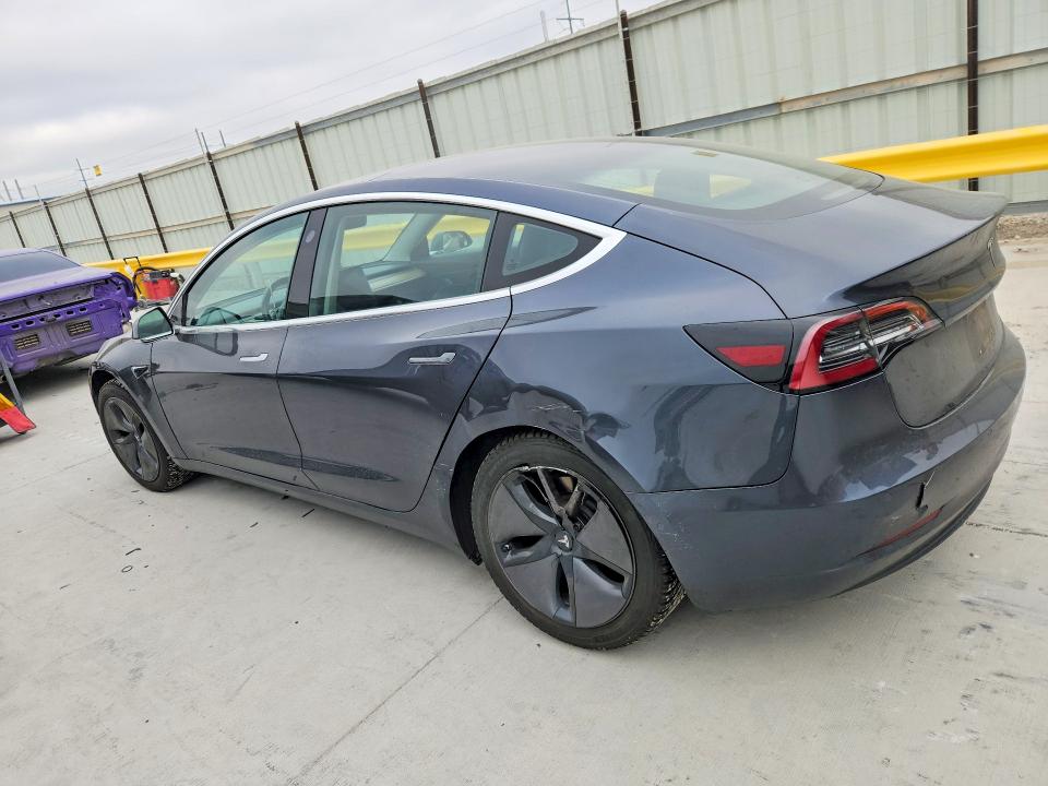 47547336 :رقم المزاد ، 5YJ3E1EA7JF033554 vin ، 2018 Tesla Model 3 مزاد بيع