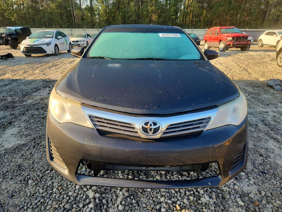 47757766 :رقم المزاد ، 4T1BF1FK7CU591572 vin ، 2012 Toyota Camry مزاد بيع