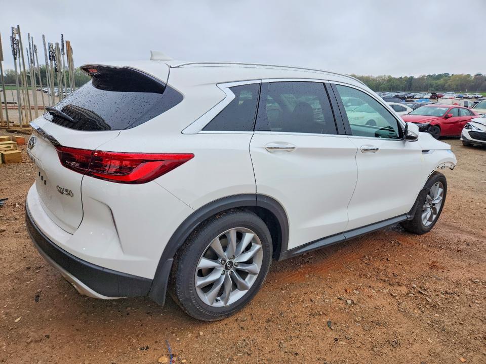 45598736 :رقم المزاد ، 3PCAJ5M1XLF104258 vin ، 2020 Infiniti Qx50 مزاد بيع