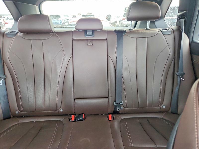 79127625 :رقم المزاد ، 5UXKR2C51J0Z15537 vin ، 2018 Bmw X5 مزاد بيع