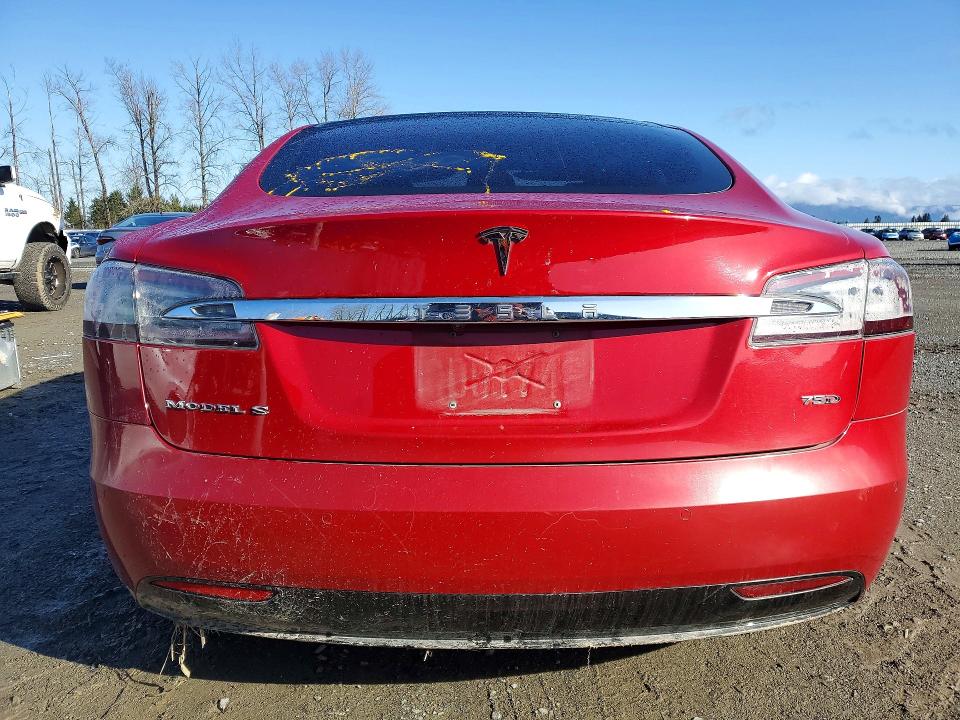 47432266 :رقم المزاد ، 5YJSA1E2XJF292393 vin ، 2018 Tesla Model S مزاد بيع