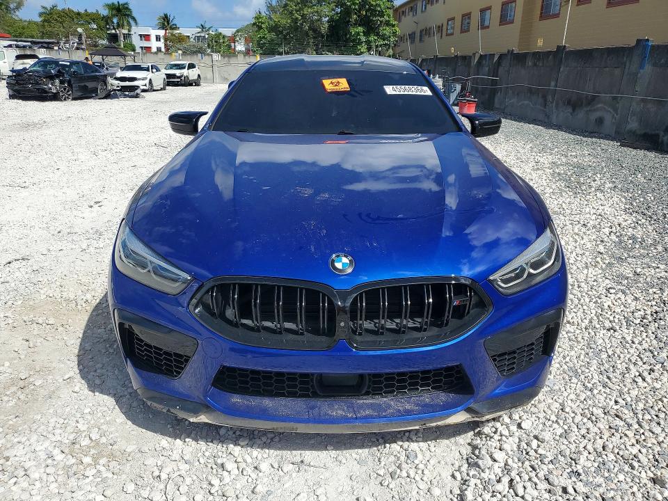 45568366 :رقم المزاد ، WBSGV0C09NCJ55155 vin ، 2022 Bmw M8 مزاد بيع