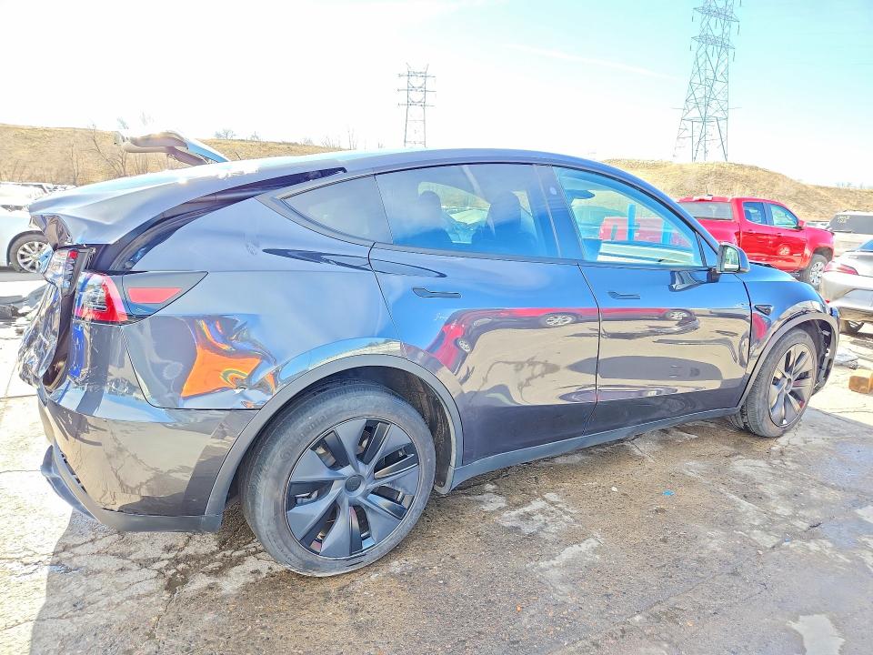 46730216 :رقم المزاد ، 7SAYGDEE3SF281776 vin ، 2025 Tesla Model Y مزاد بيع