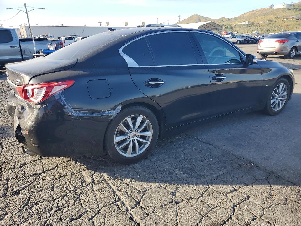 45548706 :رقم المزاد ، JN1BV7AP4FM358950 vin ، 2015 Infiniti Q50 مزاد بيع