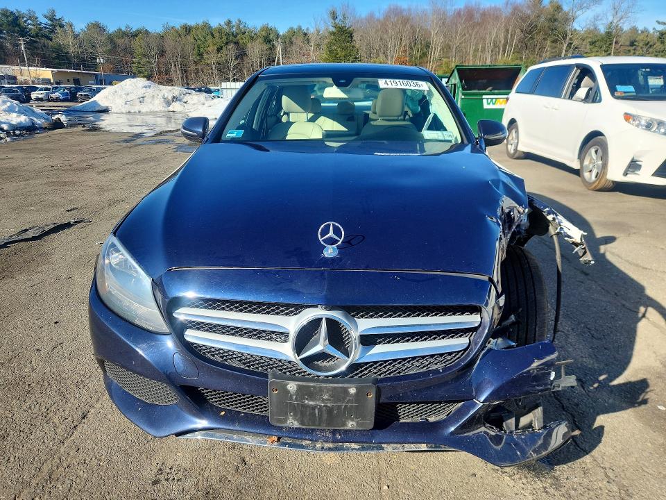 Продажа на аукционе авто 2016 Mercedes-benz C300, vin: 55SWF4KB0GU161795, номер лота: 41916036