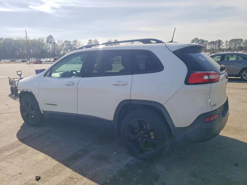 47056426 :رقم المزاد ، 1C4PJLCB3JD544027 vin ، 2018 Jeep Cherokee مزاد بيع