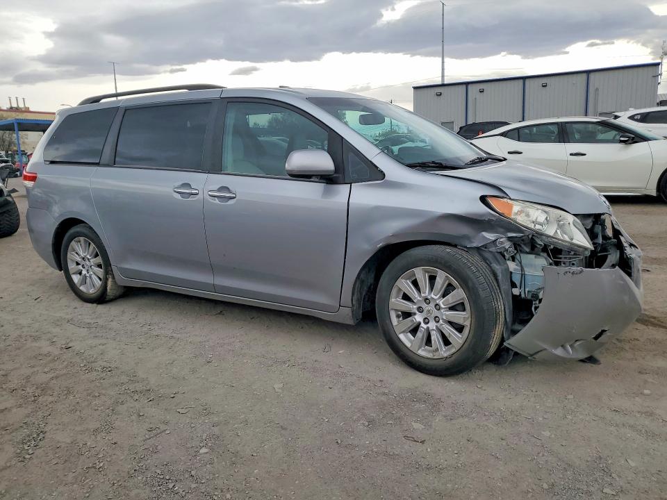 Продажа на аукционе авто 2011 Toyota Sienna, vin: 5TDYK3DC8BS061485, номер лота: 48315186