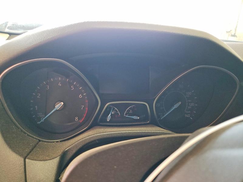 46501366 :رقم المزاد ، 1FADP3N26JL285141 vin ، 2018 Ford Focus مزاد بيع