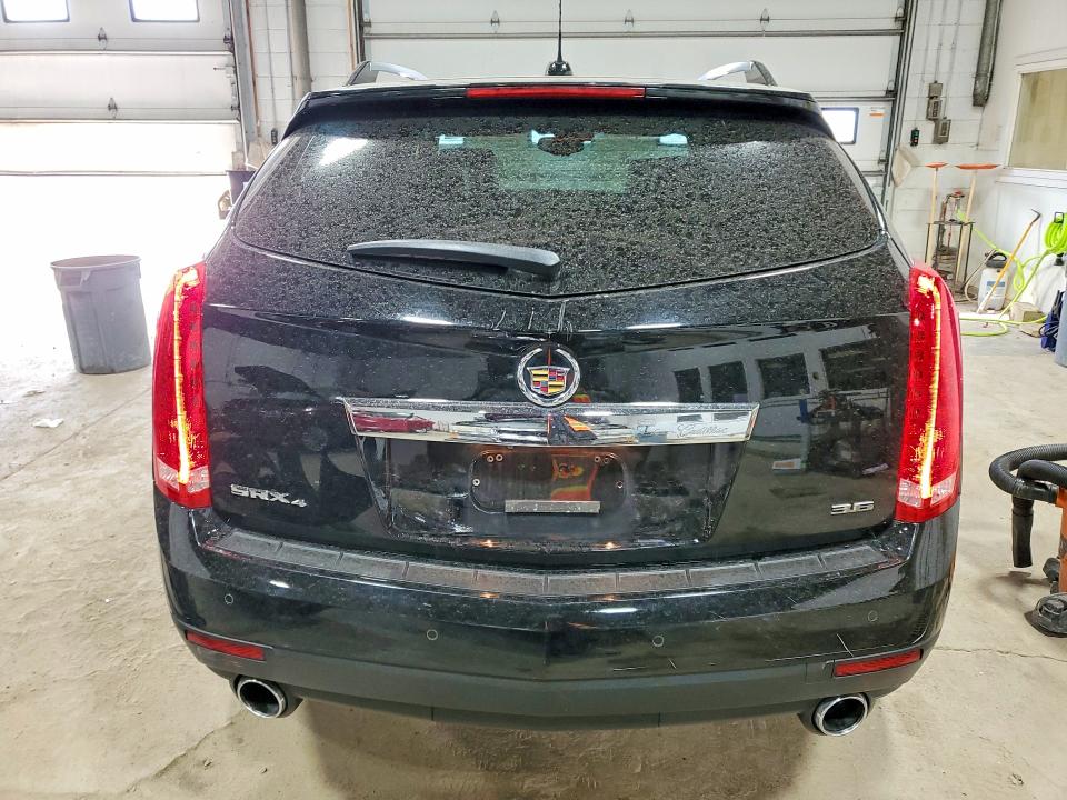 48315606 :رقم المزاد ، 3GYFNGE36FS641091 vin ، 2015 Cadillac Srx مزاد بيع